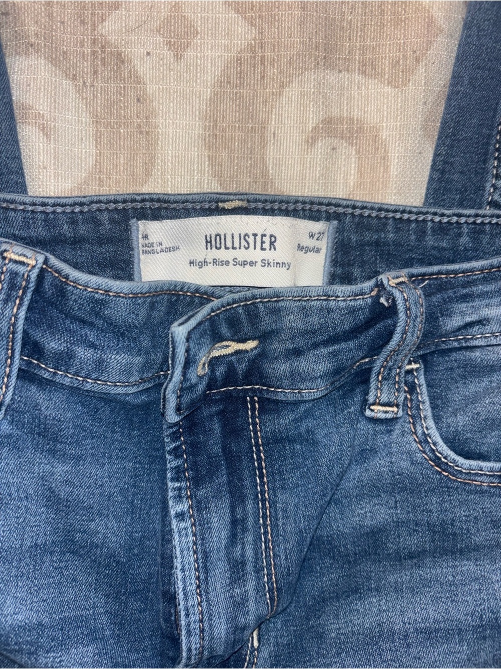 Hollister Dark Blue Skinny Jeans with Stitched Back Pockets - Picture 3 of 3